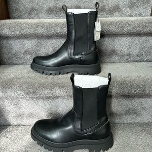 Pull&Bear Platform Chelsea Boots